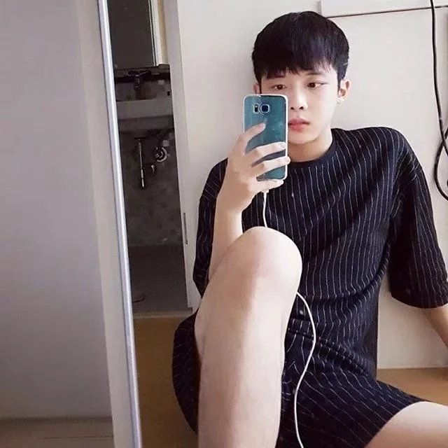 袁民霄莺
