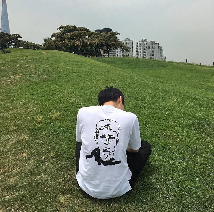 魏怡中荣