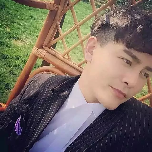 禄豪成腾