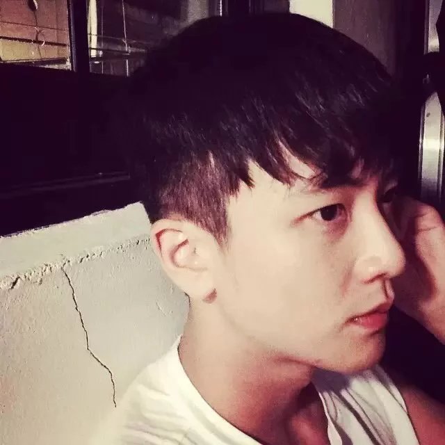 谢眉文莎