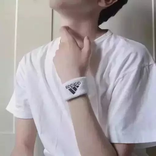 黎亮艺阅