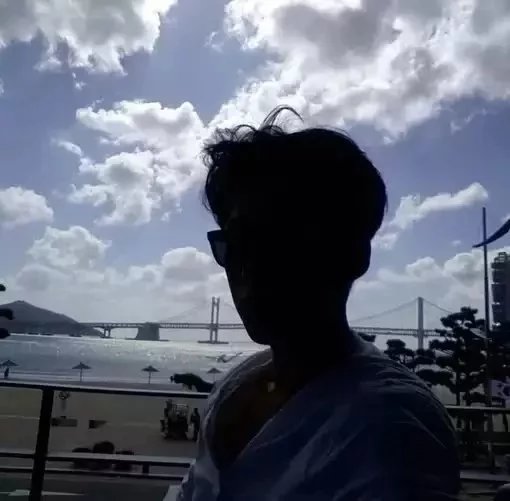 雍萍永荷
